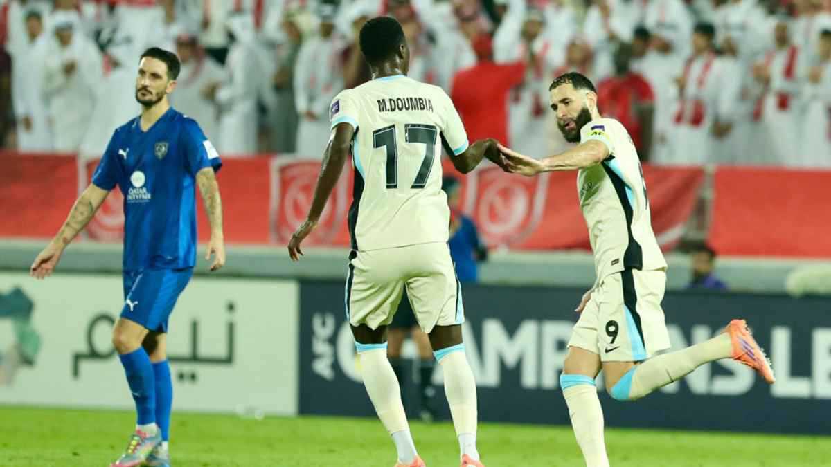 هناك أسماء يجب أن ترحل.. عبدالله فلاته يهاجم نجوم الاتحاد السعودي (فيديو)