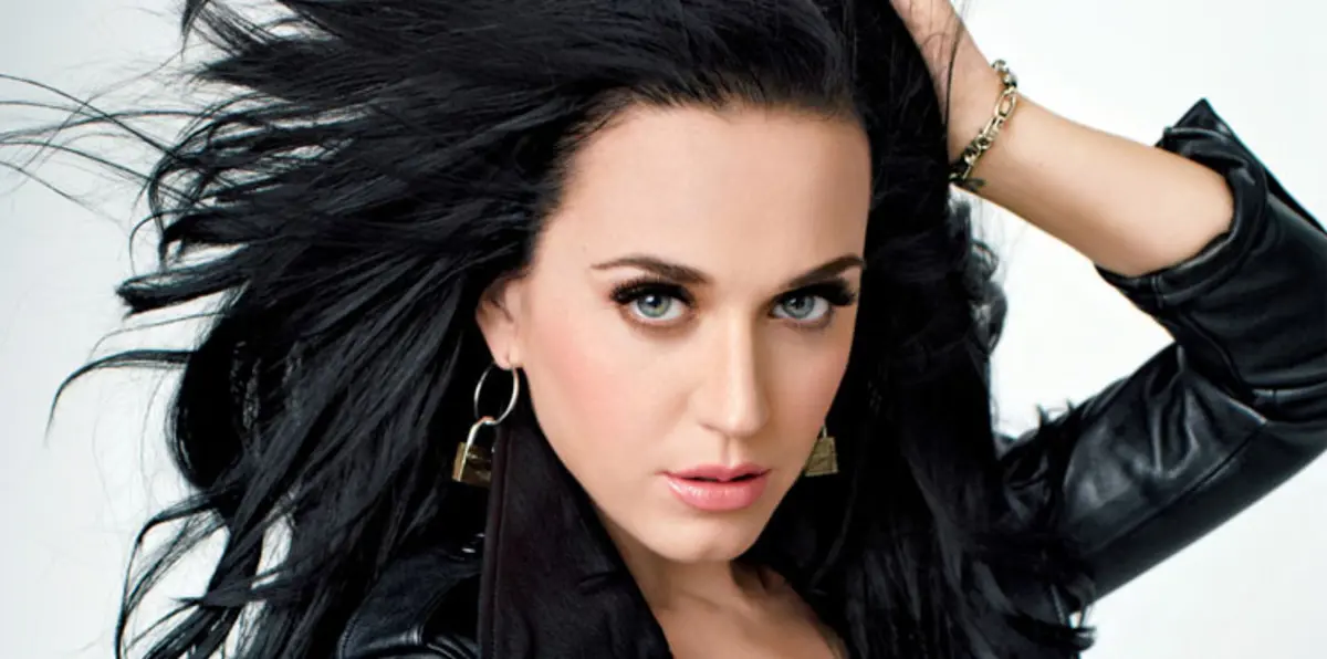 "كاتي بيري" تصر على شراء دير رغم اعتراض الراهبات