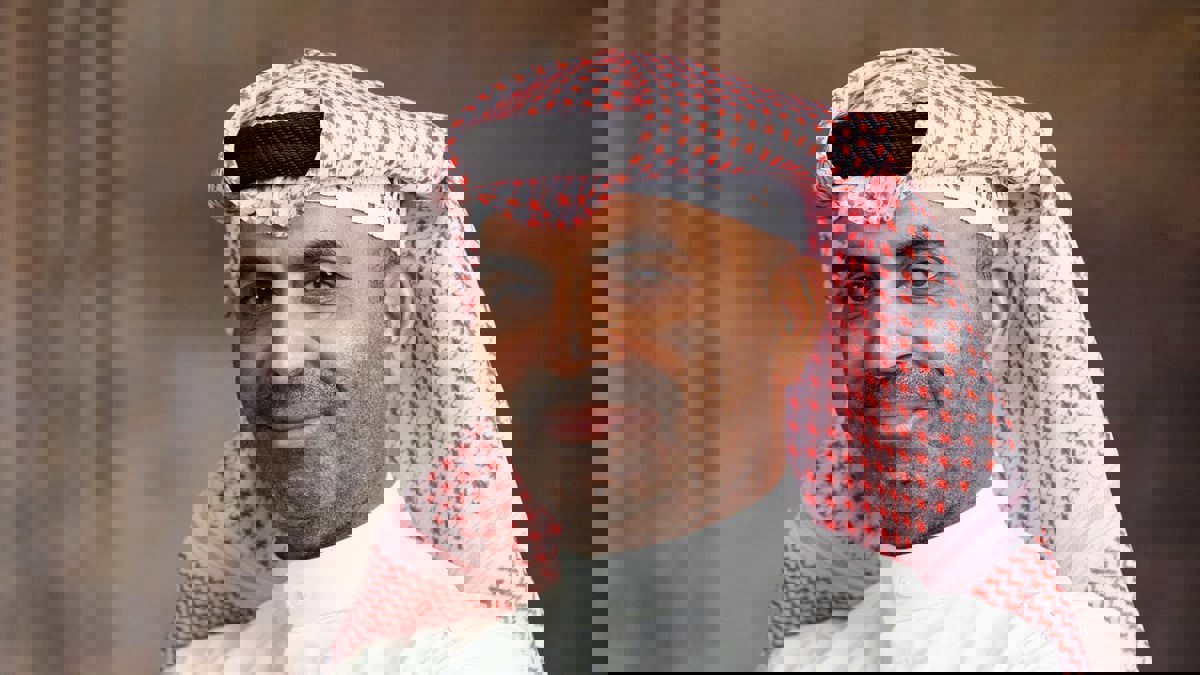 الفنان طارق العلي يثير الجدل بطلب تجنيس هدى حسين (فيديو)