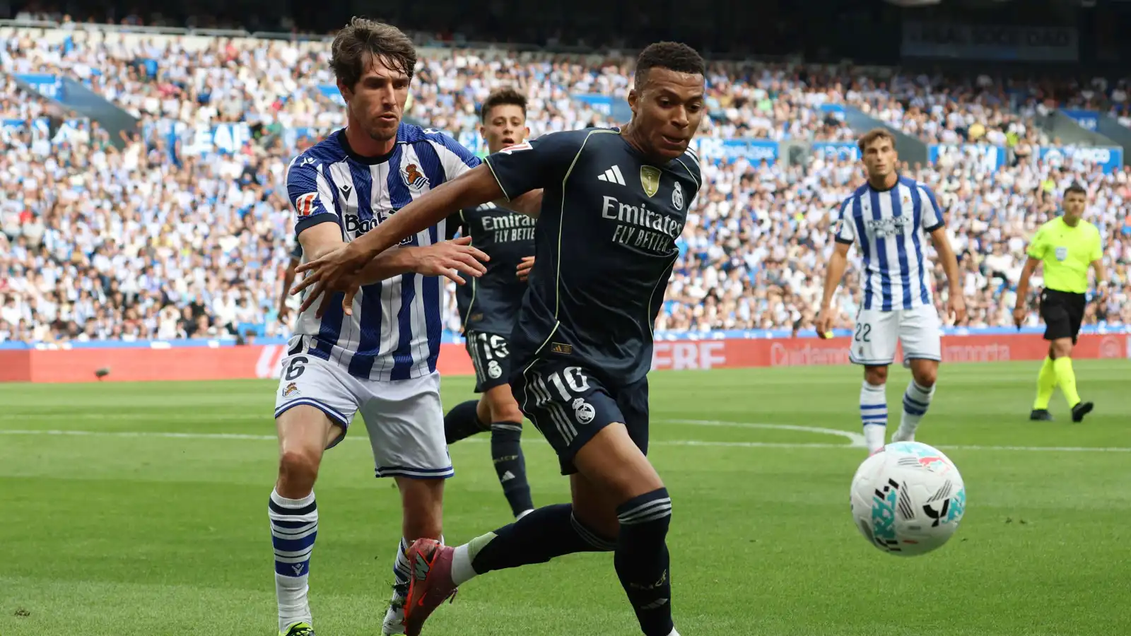 ريال مدريد ينجو من كمين سوسيداد ويعزز صدارته للدوري الإسباني (فيديو)