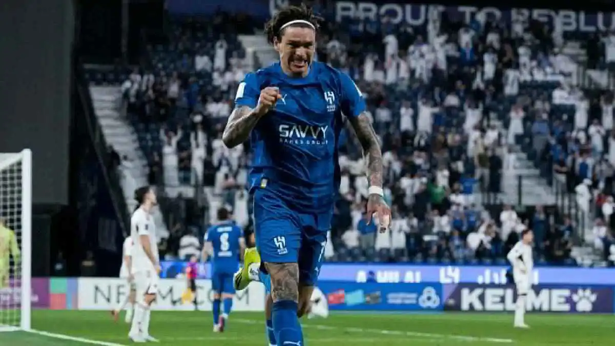 داروين نونيز مهاجم الهلال السعودي