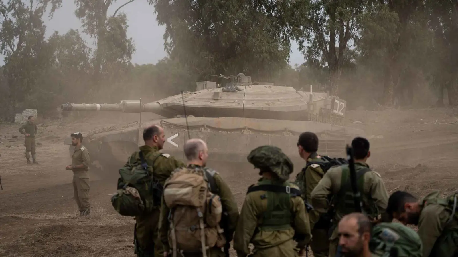 تمدد إسرائيل جنوب سوريا.. هل يتحول "تبريد الجبهة" إلى خطأ استراتيجي للشرع؟