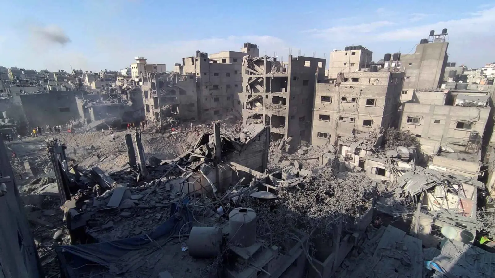 غارات إسرائيلية عنيفة على مواقع شمالي غزة