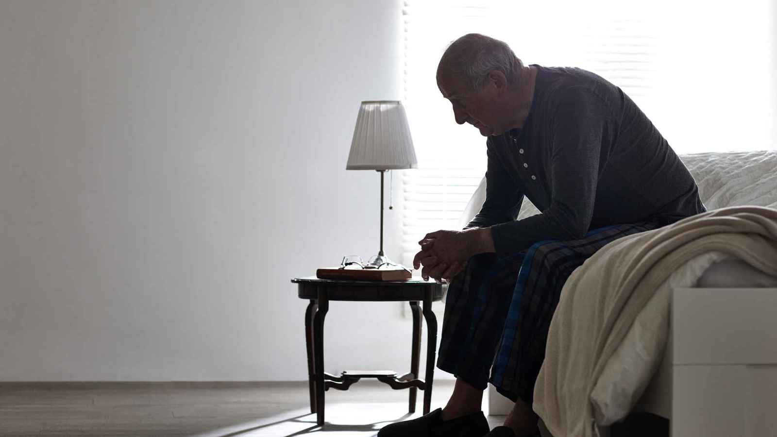 الاكتئاب عند كبار السن.. تعرف على الأعراض الشائعة