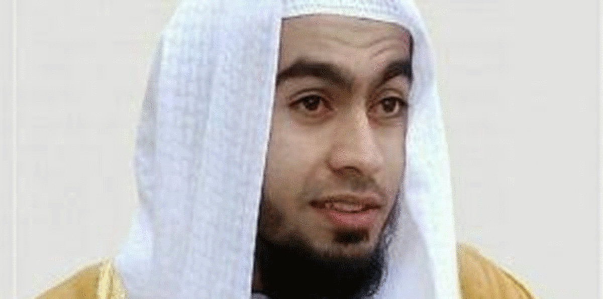 إيران تعتقل رجل دين سنيًا من البلوش دون تهمة