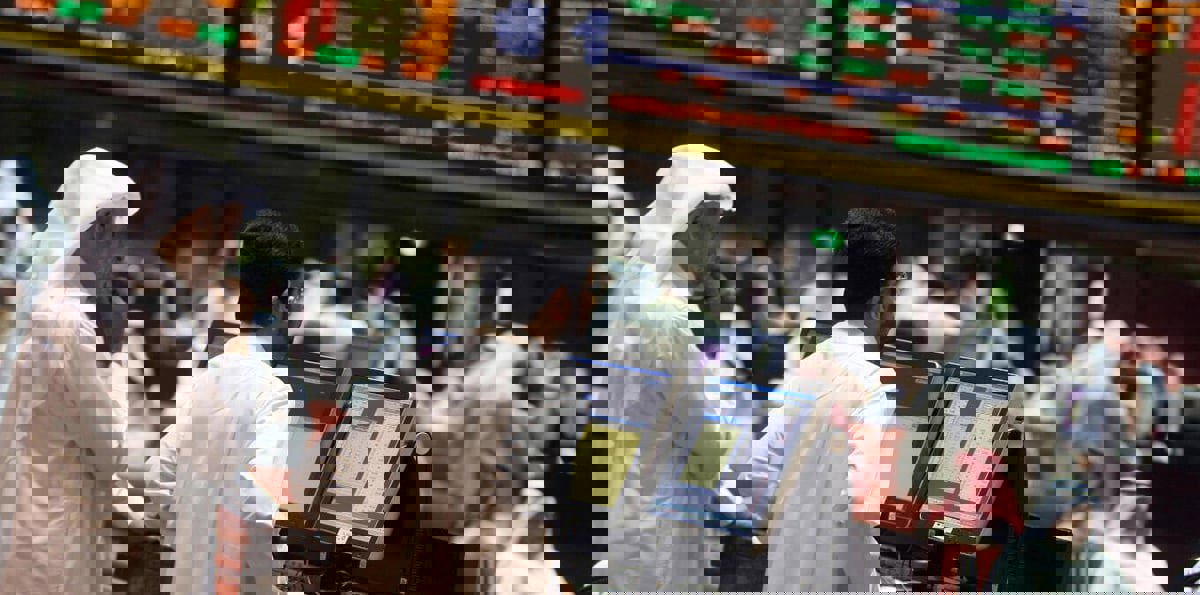 ارتفاع بورصة السعودية وتباين بورصات الشرق الأوسط