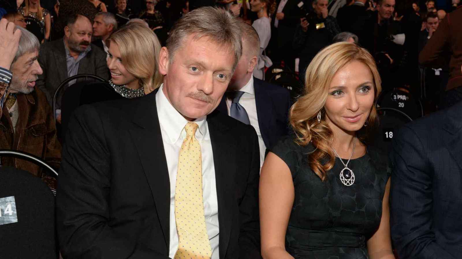 بيسكوف يرقص على الجليد لمفاجأة زوجته (فيديو إرم)