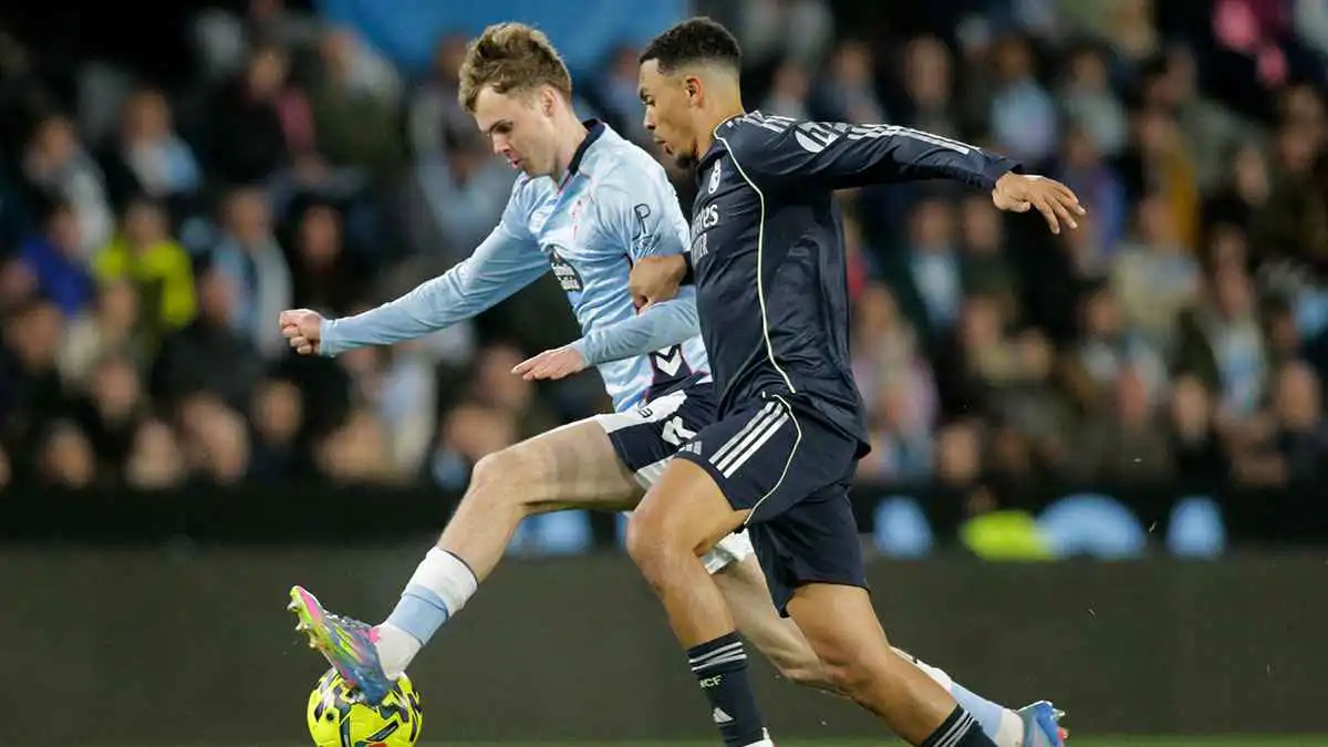 قناة ريال مدريد تشن هجومًا على حكم مباراة سيلتا فيغو (فيديو)