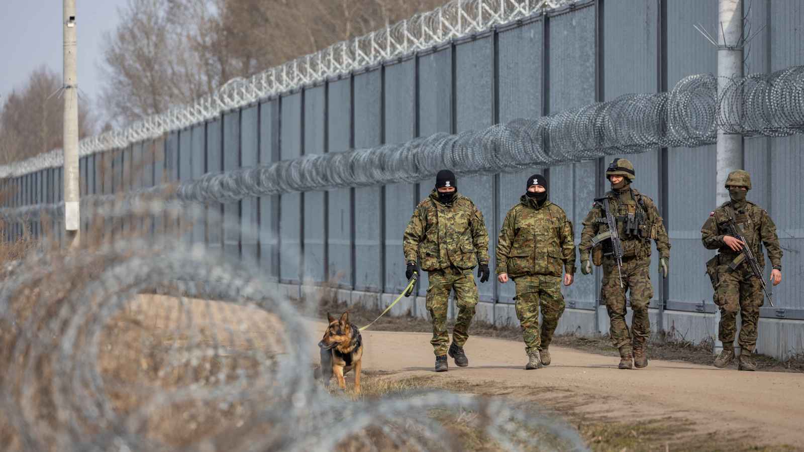 بولندا تمنع دخول 24 شخصًا خلال عمليات تفتيشات حدودية