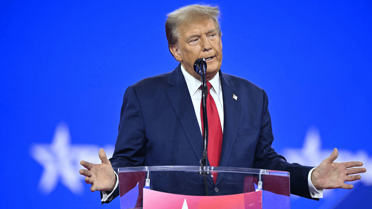 نيويورك تايمز: ترامب "منزعج" من بلوغه 78 عاماً