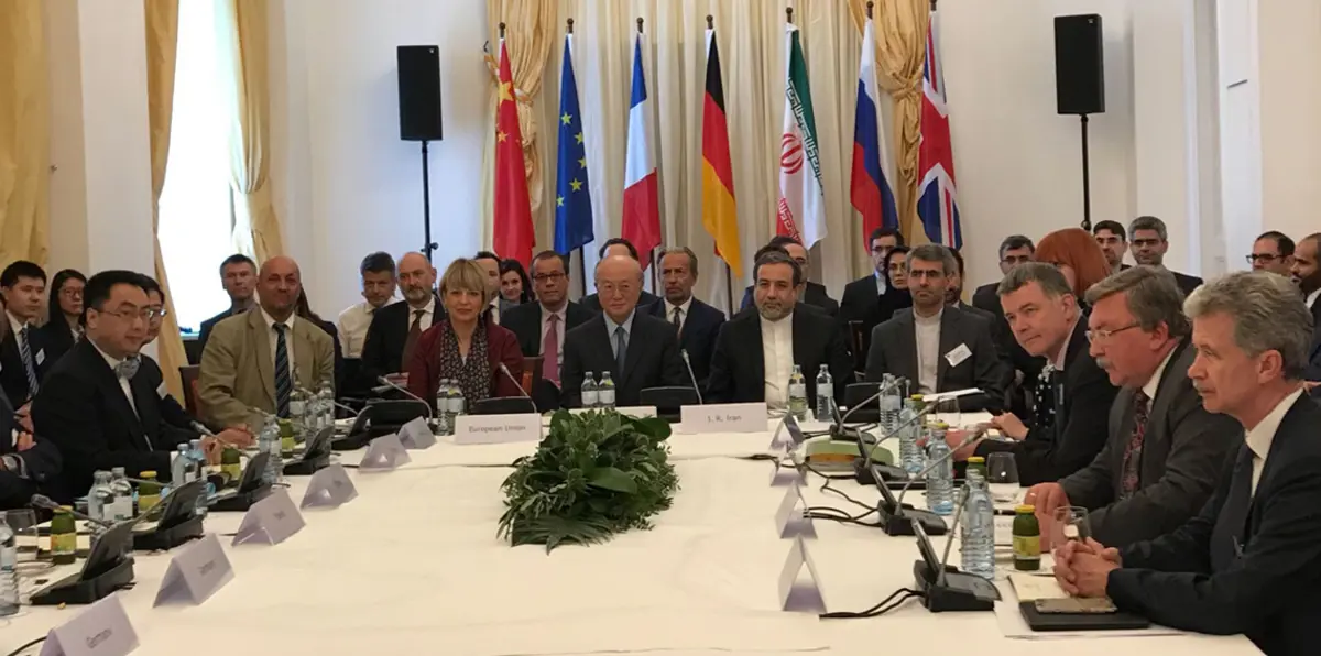 إيران ومجموعة 4+1 تبحثان مصير الاتفاق النووي في طهران