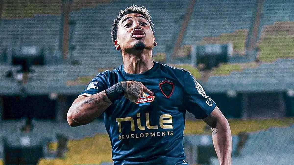 الرئيس الشرفي للزمالك يكافئ بيزيرا 