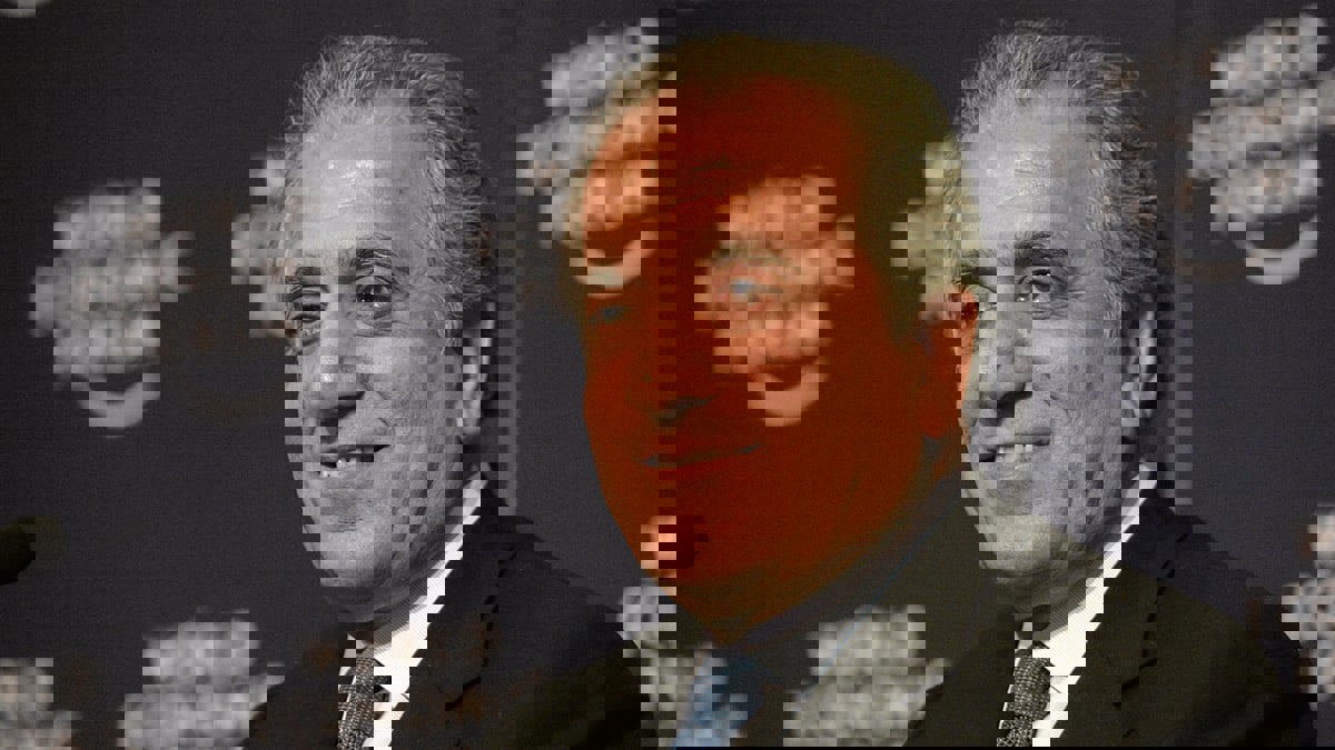 خليل زاد يدافع عن الاتفاق بين واشنطن وطالبان ويتحفظ على طريقة الانسحاب