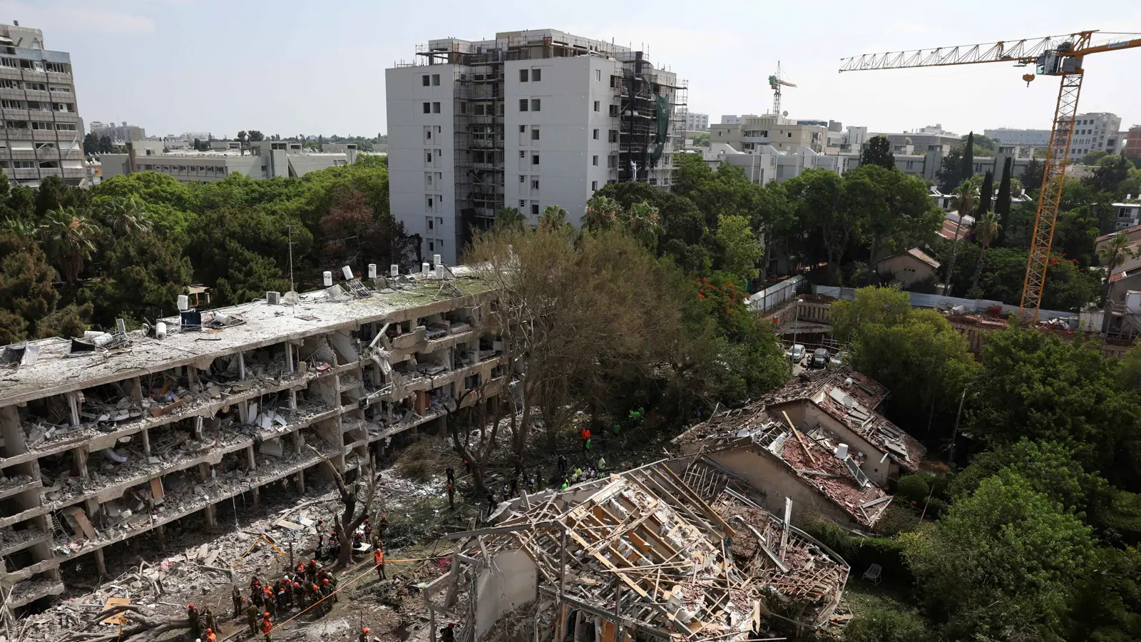 دفعة الصواريخ الإيرانية الخامسة تربك إسرائيل