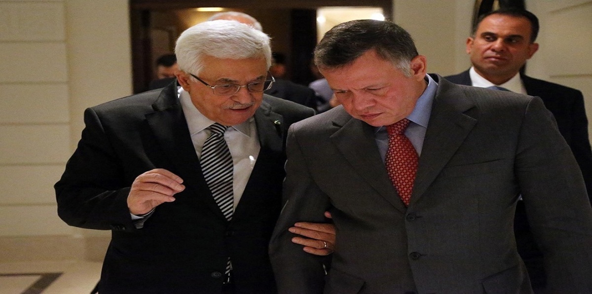 عباس يبحث مع الملك عبدالله تطورات الأوضاع في المسجد الأقصى