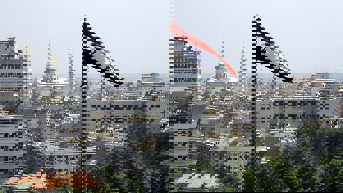 الإعلام السوري ينفي تعرض مطار دمشق لعدوان بعد إشارته للتصدي لـ"أهداف جوية"