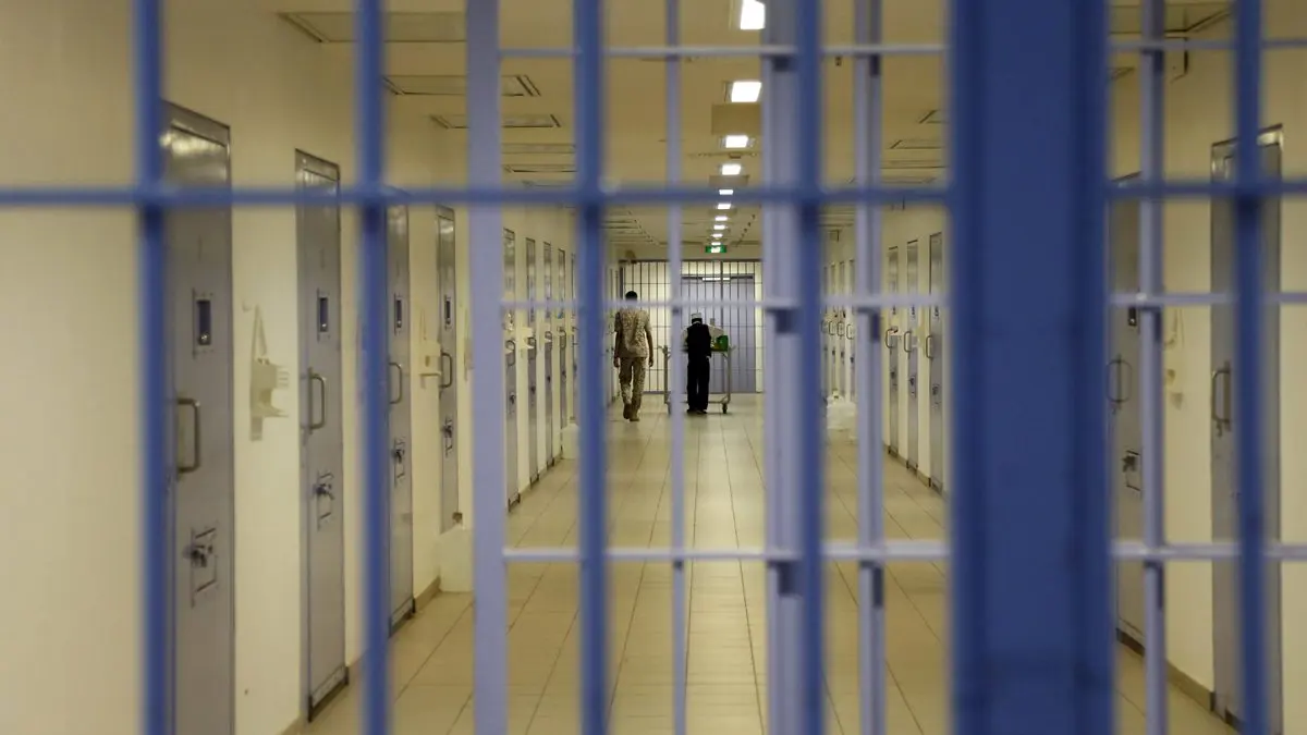 الكويت.. "الجنايات" تؤيد حكمًا بالسجن 17 عامًا لمواطن اعتدى على وافد مصري