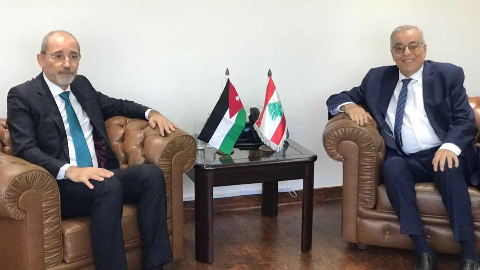 بعد سقوط الأسد.. تنسيق لبناني أردني حول العودة الطوعية للسوريين (فيديو)