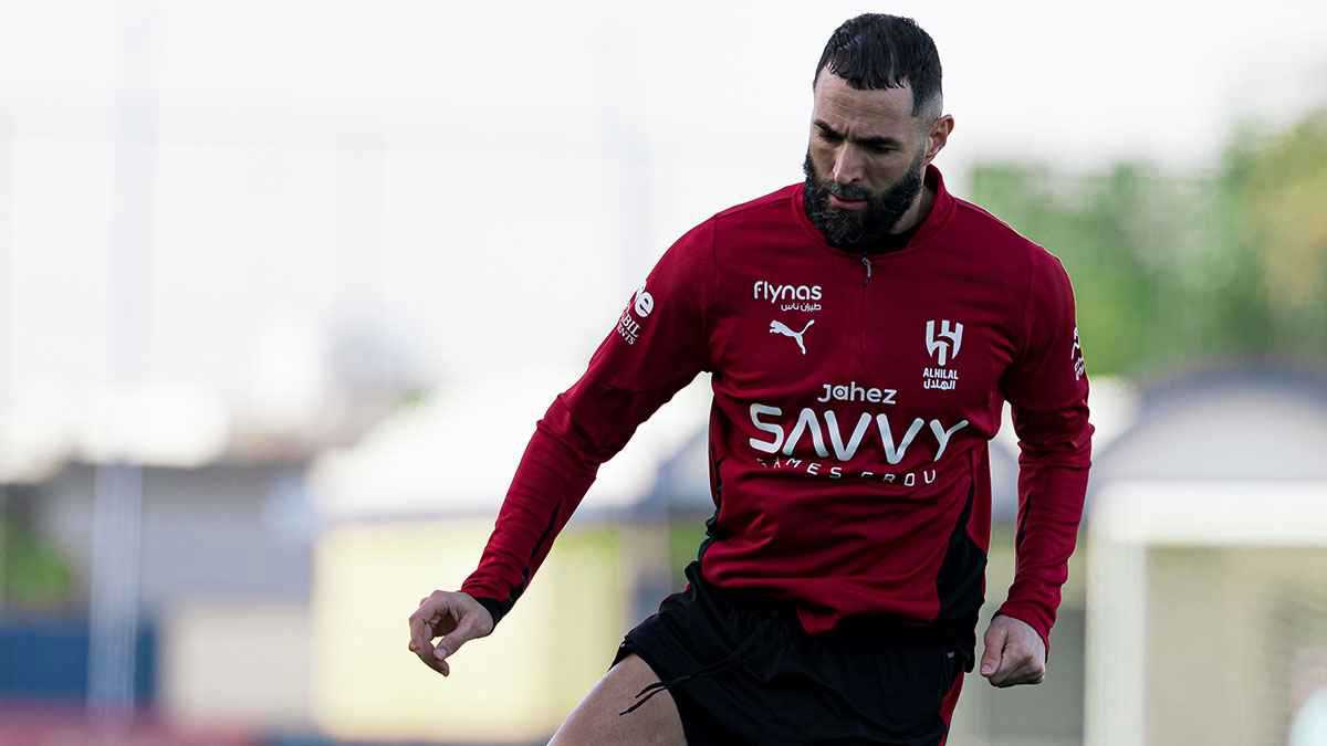 هل ينوي الهلال السعودي التخلي عن بنزيما؟ 