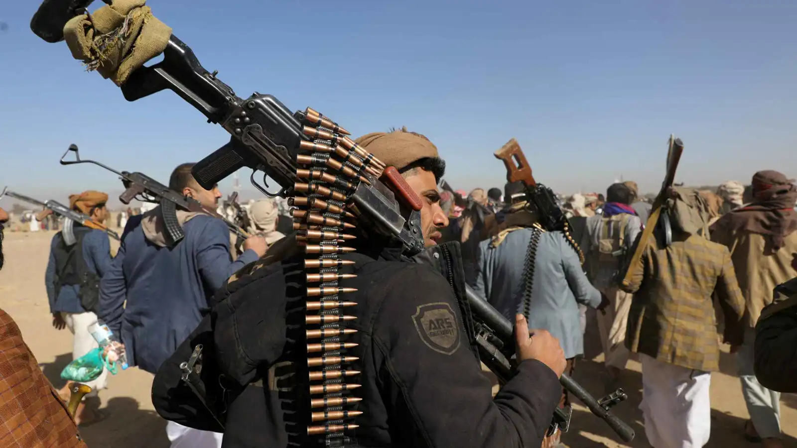 الحوثيون يستولون على معدات ومركبات أممية في صنعاء