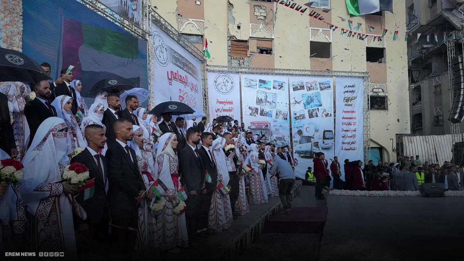 فرحة وسط الركام.. الإمارات تقيم عرسا جماعيا لـ54 عريسا في غزة (فيديو إرم)