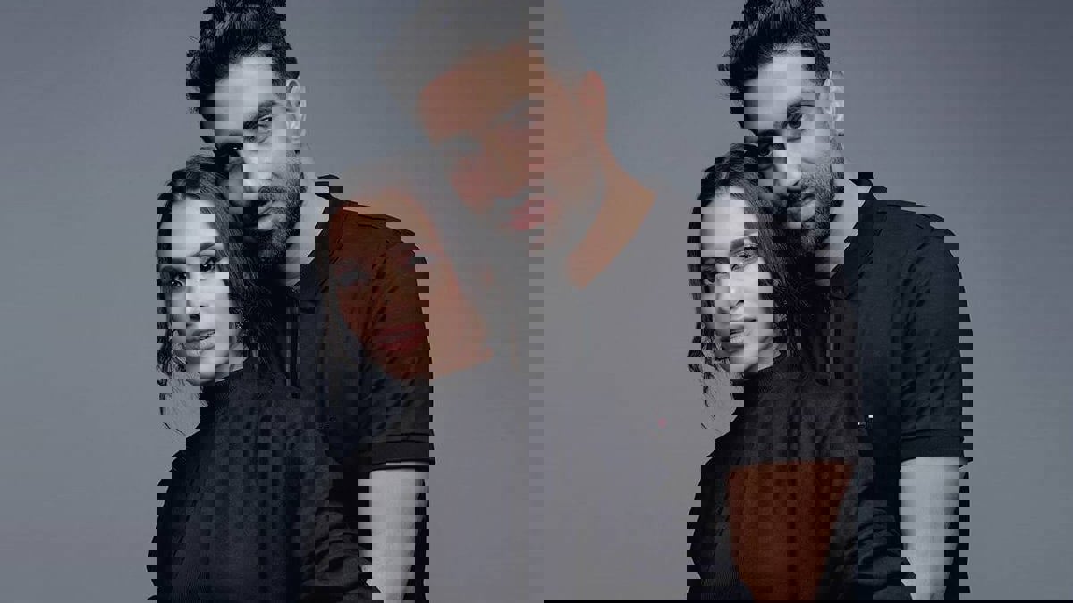 كارمن سليمان تعلق برفقة زوجها في المغرب بعد الإغلاق الجوي