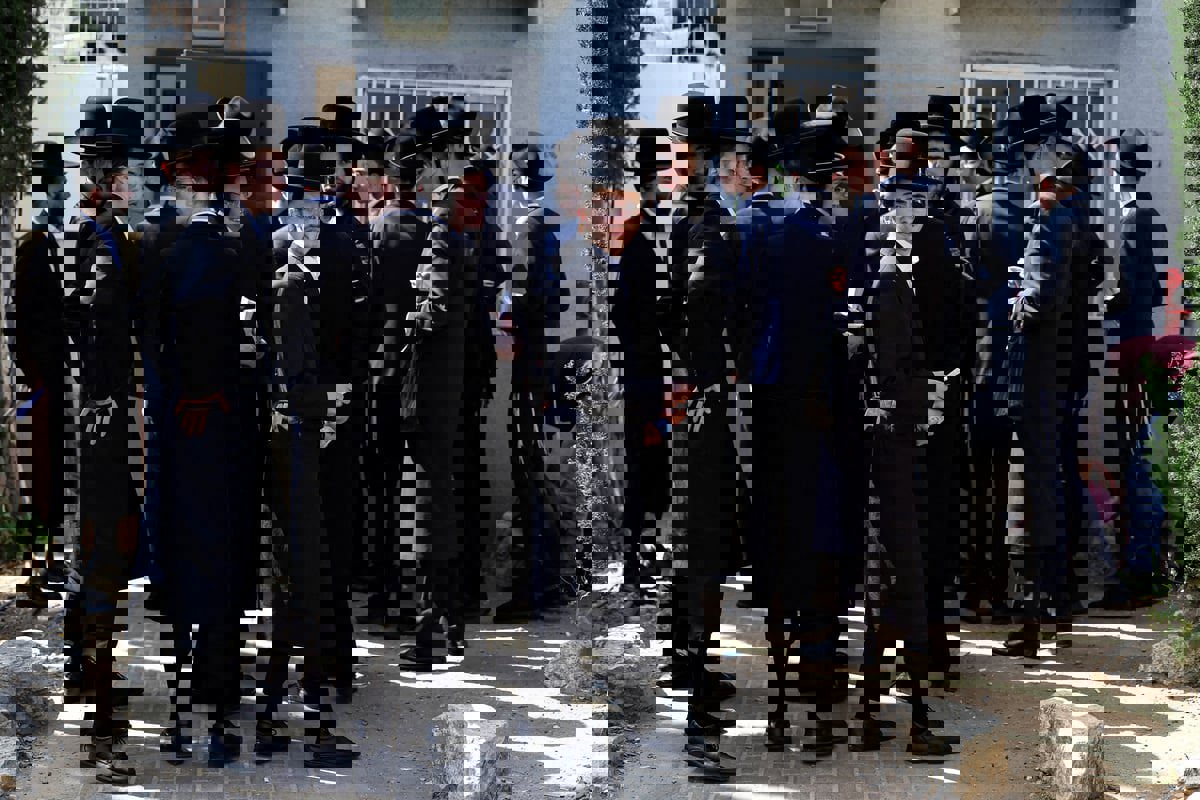 يديعوت أحرونوت: الإعفاء من التجنيد ينذر بانهيار الاقتصاد الإسرائيلي