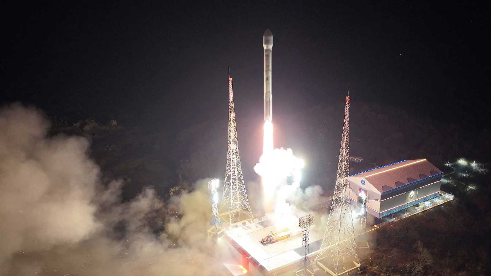 كوريا الشمالية تؤكد "حقها" في استكشاف الفضاء