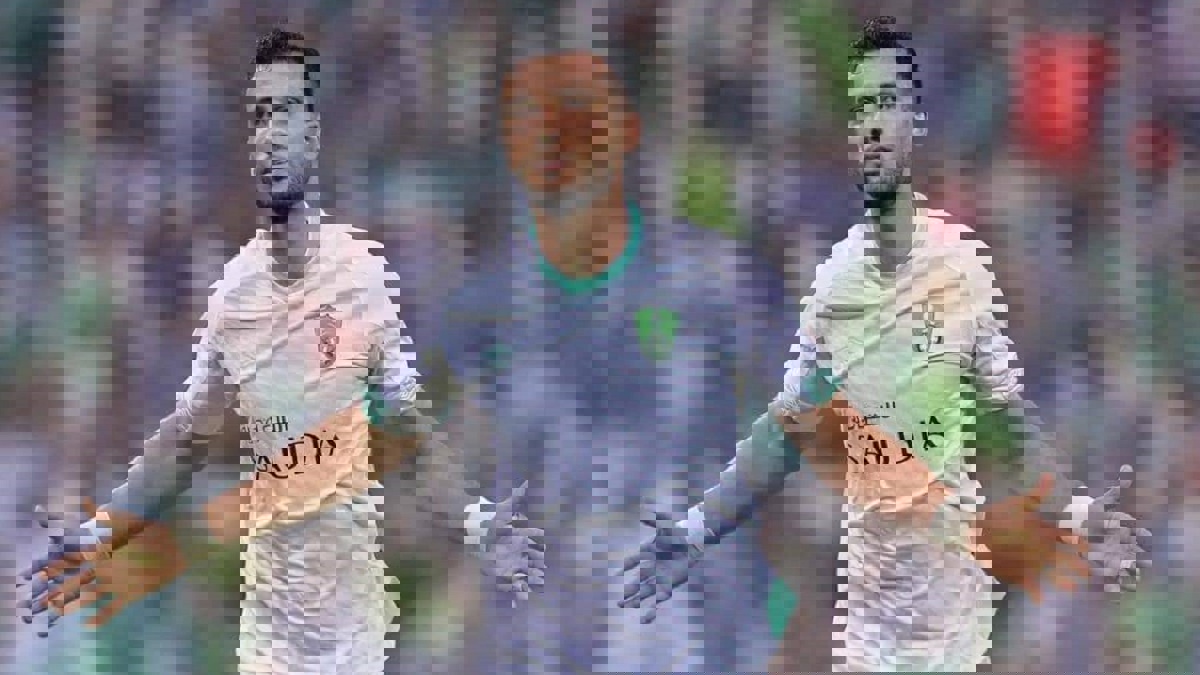 صحيفة: عمر السومة يطلب الرحيل عن النادي الأهلي السعودي