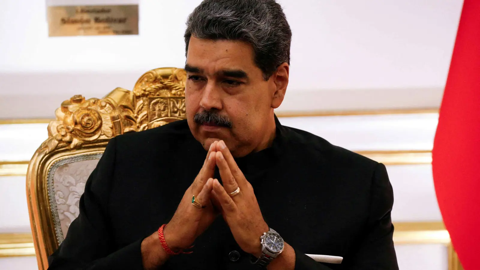 عقوبات أمريكية على 16 مسؤولا مقرّبا من الرئيس الفنزويلي