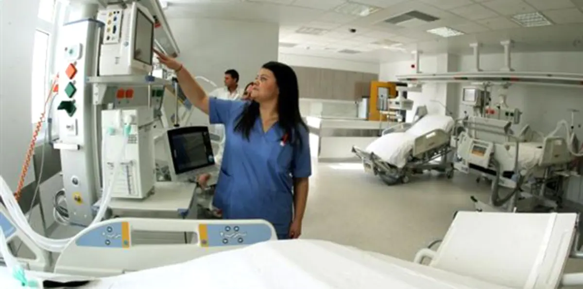 وسائل غريبة لنقل المرضى إلى المستشفيات في اليونان