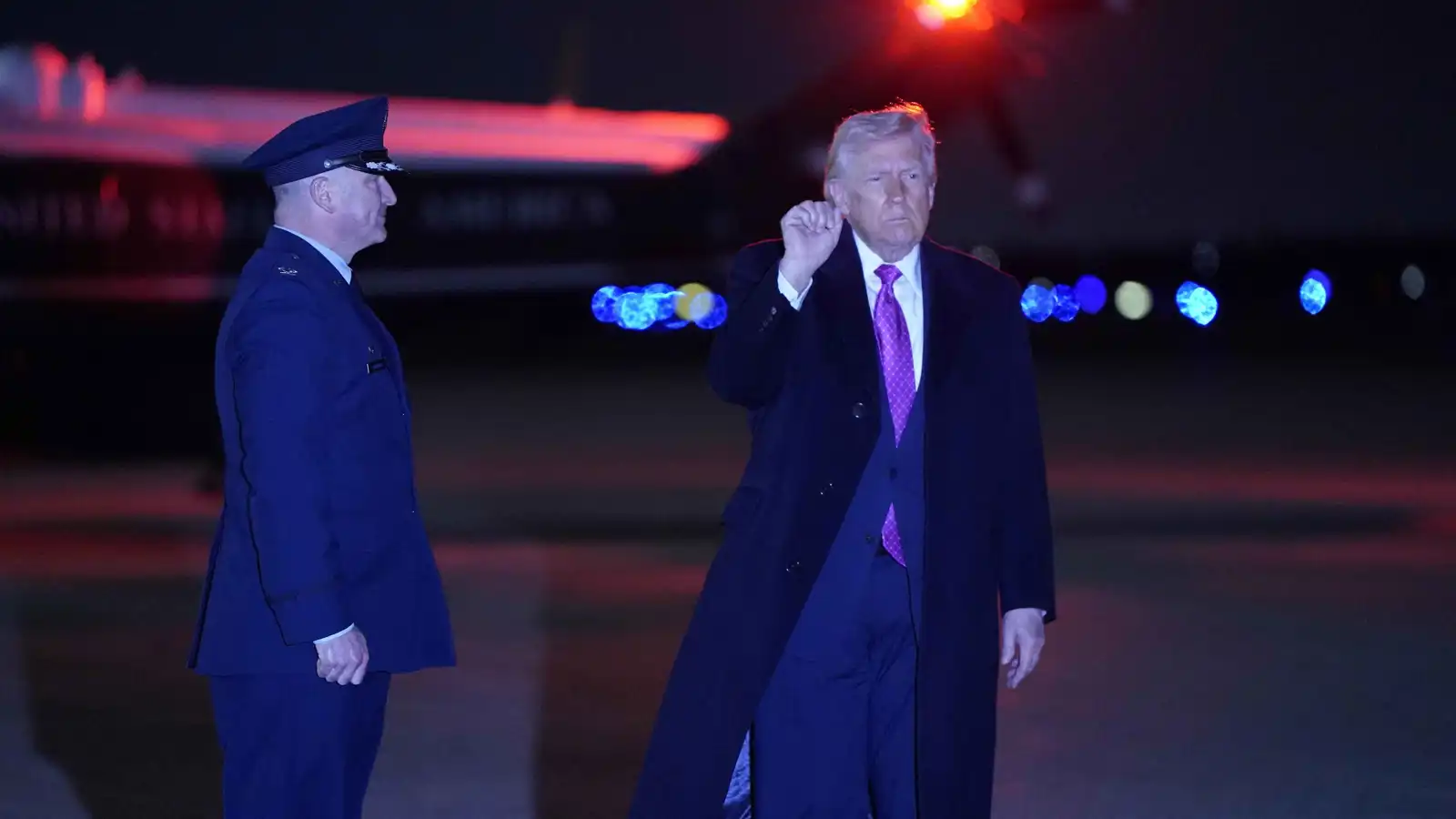 مصدر أمني إسرائيلي: وقف الحرب قرار بيد ترامب