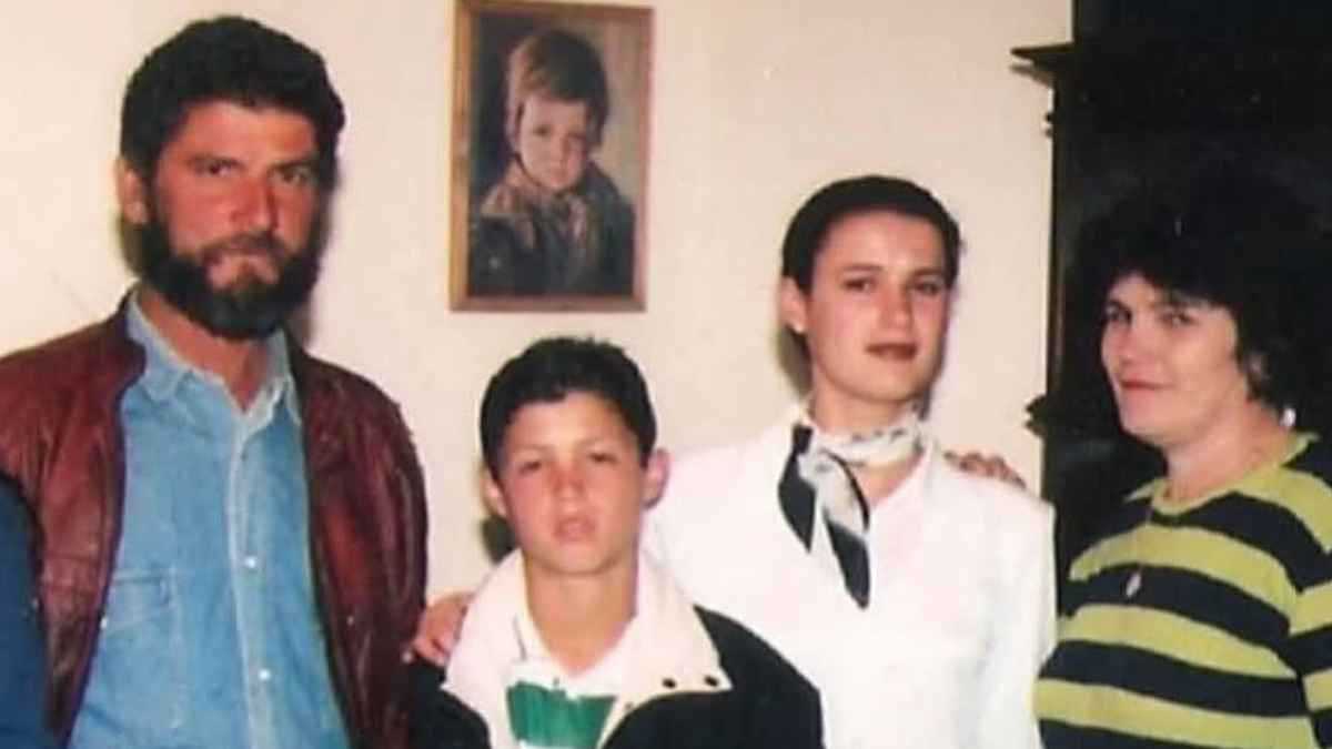 الفقير الذي أصبح مليارديرا.. 7 صور نادرة لكريستيانو رونالدو في طفولته