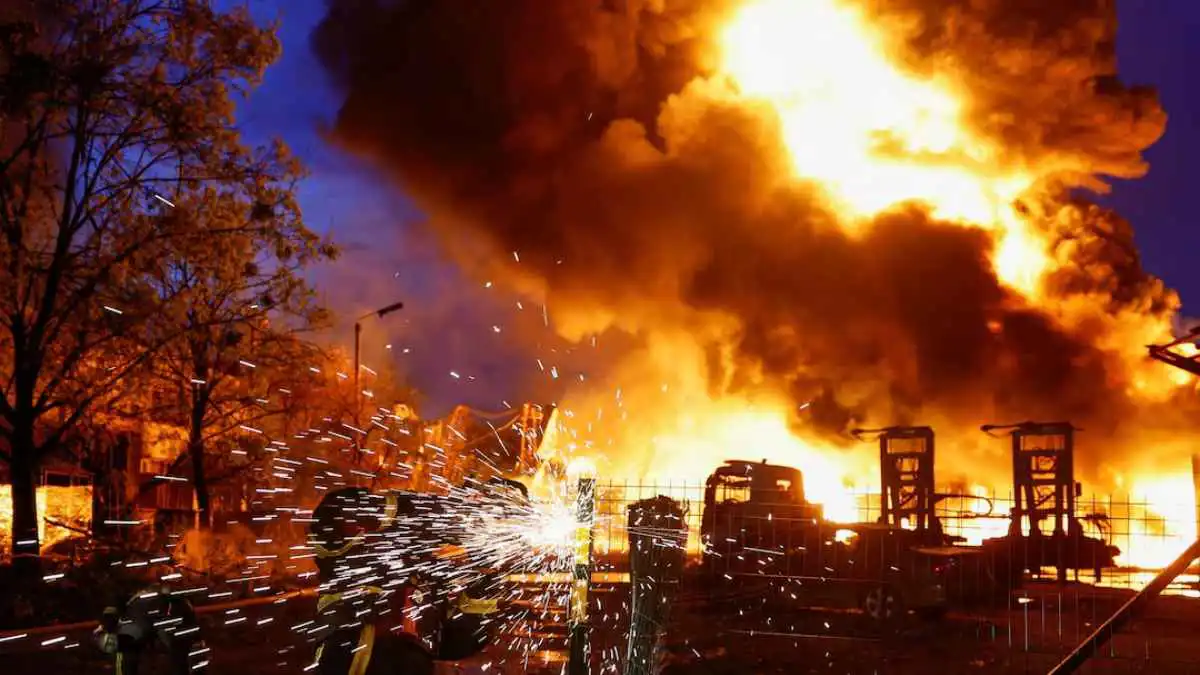 قتلى وجرحى في هجمات روسية مكثفة على كييف ومدن أوكرانية