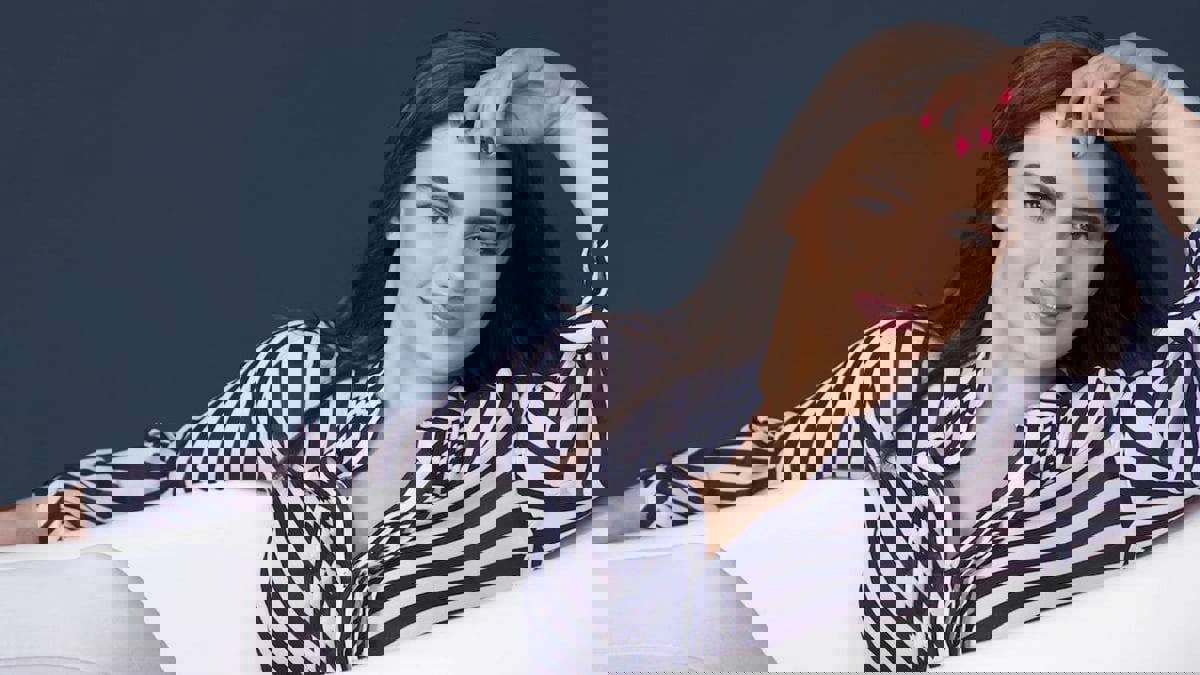 المدون الأردني حمودة حسين يهدد فنانة عربية.. هل يقصد الكويتية روان بن حسين؟