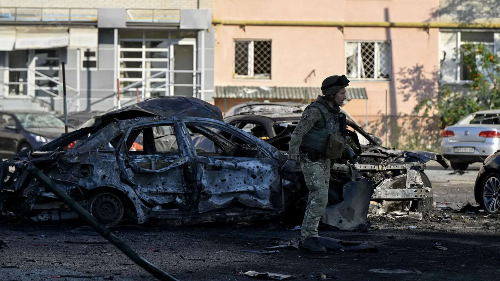 مجموعة روسية تسيطر على 30 موقعا عسكريا أوكرانيا وتقتل المئات