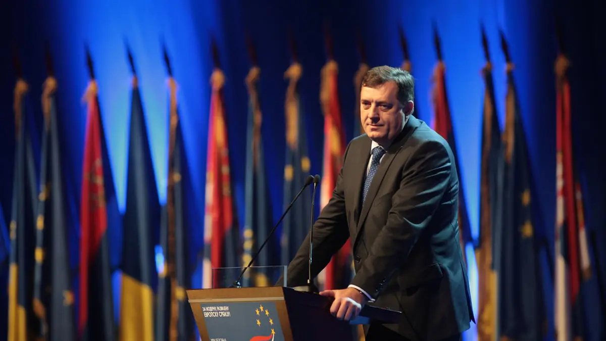 زعيم صرب البوسنة والهرسك الانفصالي يواجه اتهامات بتهديد السلام