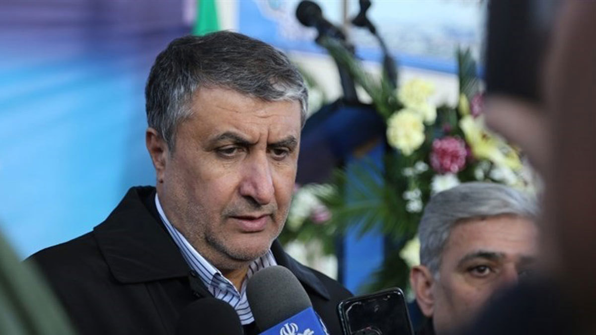 طهران ترضخ.. وزير النقل الإيراني يرجح إرسال "الصندوق الأسود" للطائرة الأوكرانية لبلد ثالث