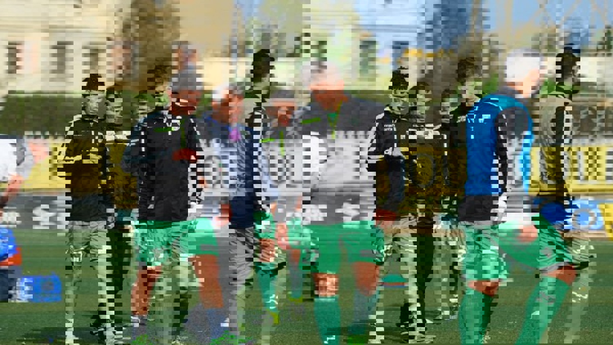 اعتقال زناتي بن تيبة لاعب مولودية بجاية الجزائري متلبسًا بحيازة كوكايين