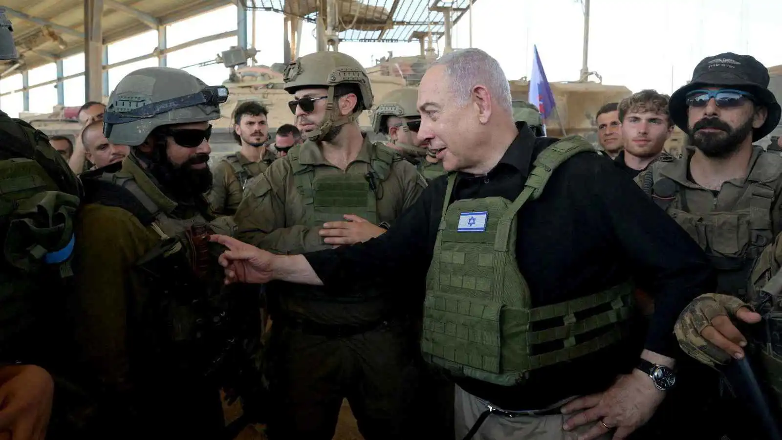 نتنياهو يخطط لاستغلال محادثات لبنان في مواجهة "حزب الله"