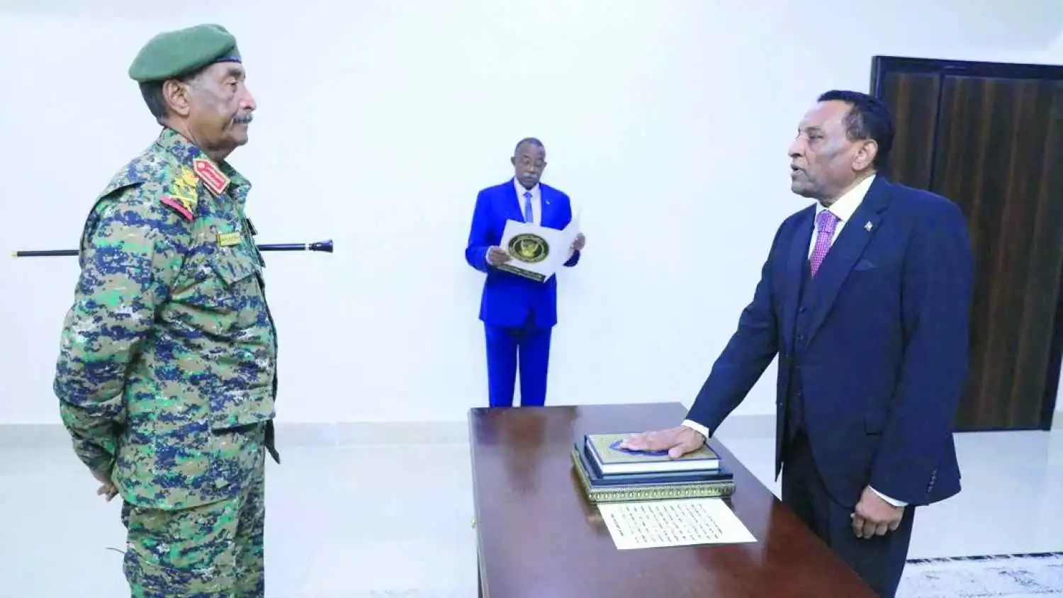 صراع "الولاءات والتعيينات" يفجّر حكومة بورتسودان ويهددها بالتآكل والشلل