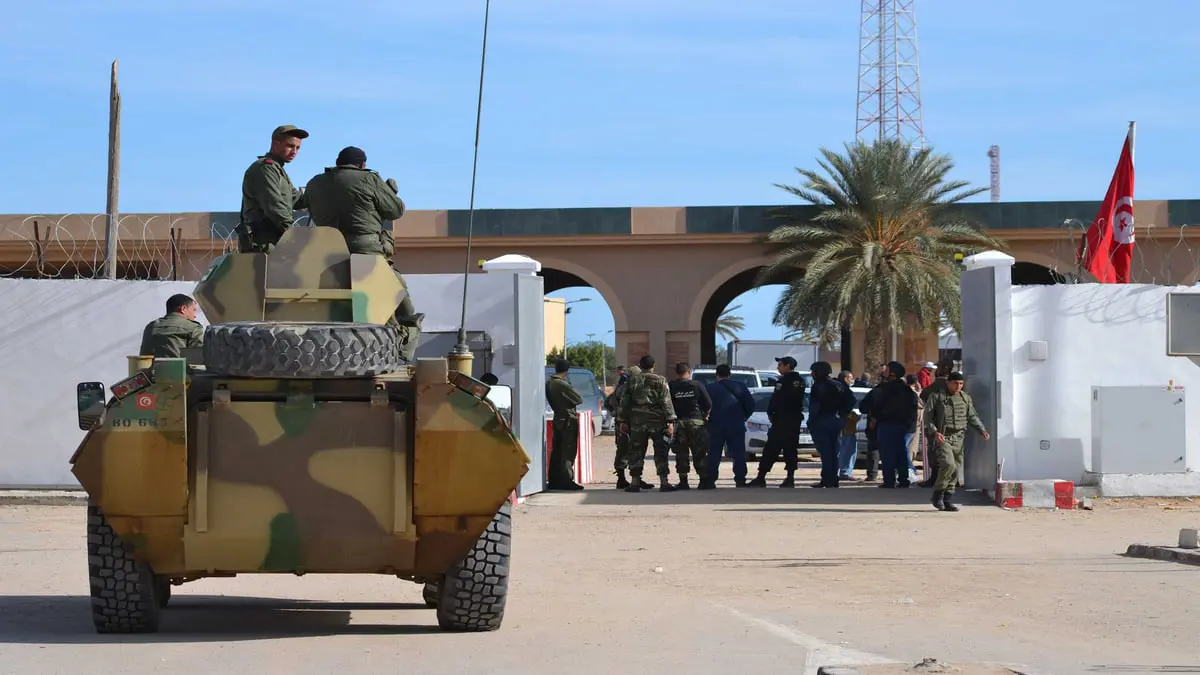 هل تلقي الحرب في ليبيا بظلالها على تونس؟ (فيديو إرم)