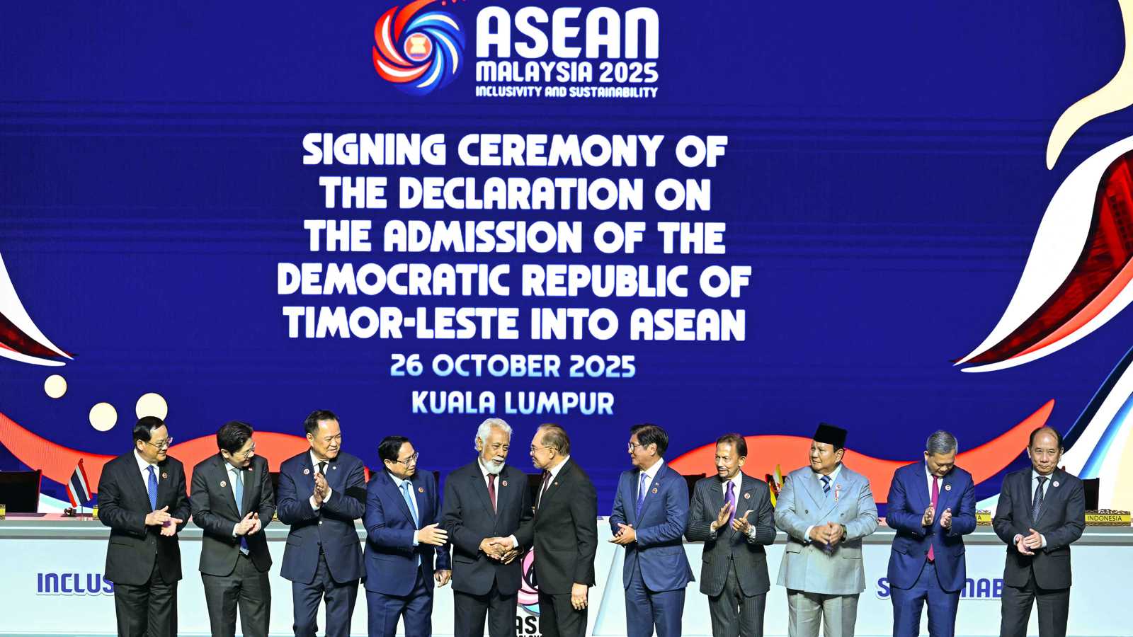 بعد انتظار 14 عاماً.. تيمور الشرقية تنضم إلى دول "آسيان"