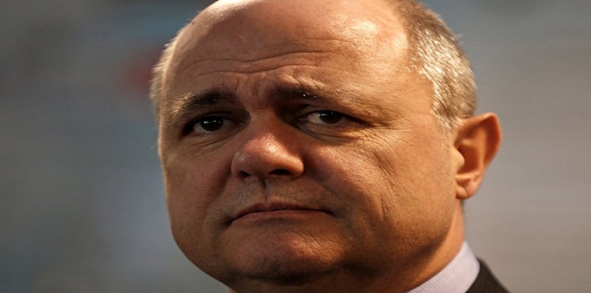 وزير الداخلية الفرنسي يستقيل على خلفية تحقيق قضائي  حول توظيف ابنتيه 