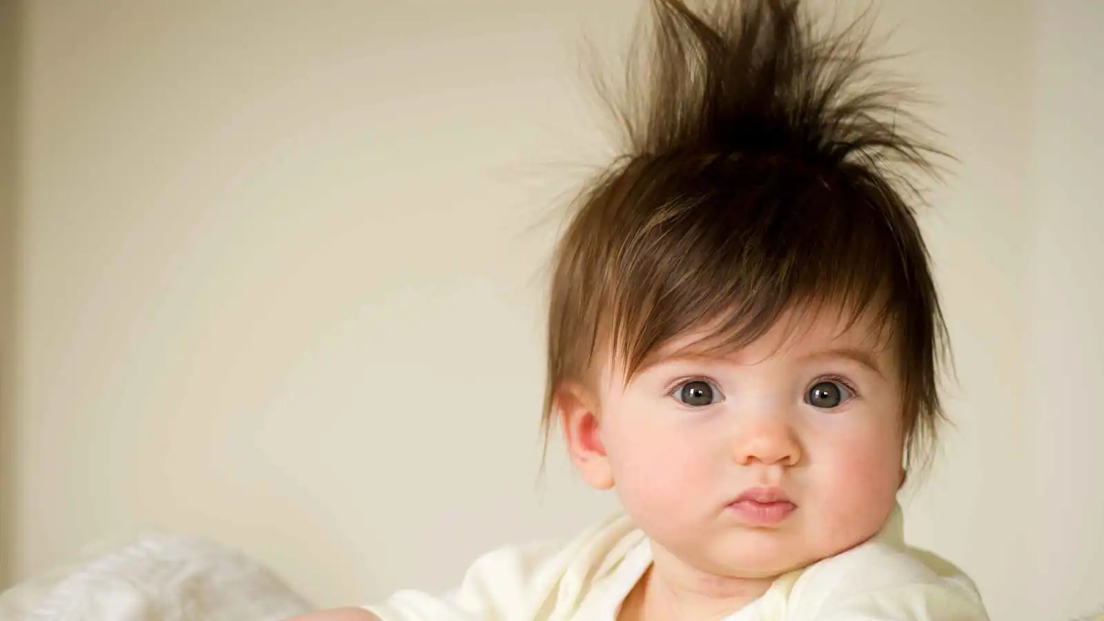 ارتفاع الكورتيزول في شعر الأطفال مرتبط بمشاكل الصحة النفسية