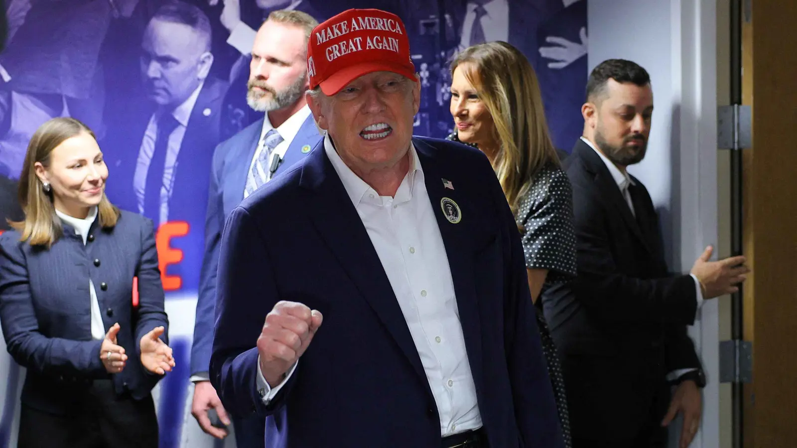 حملة هاريس تحذر من إعلان ترامب فوزه قبل إعلان النتائج