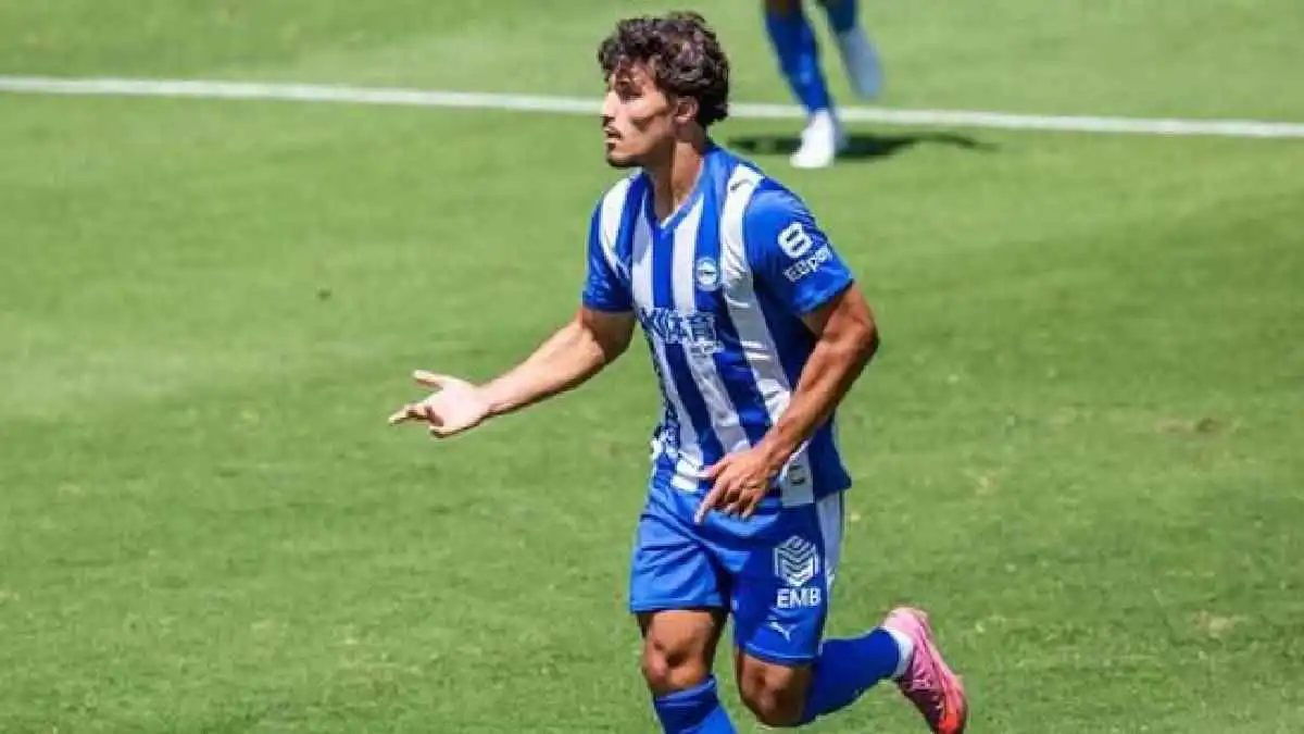 ريال مدريد يدرس عودة المغربي يوسف الخديم