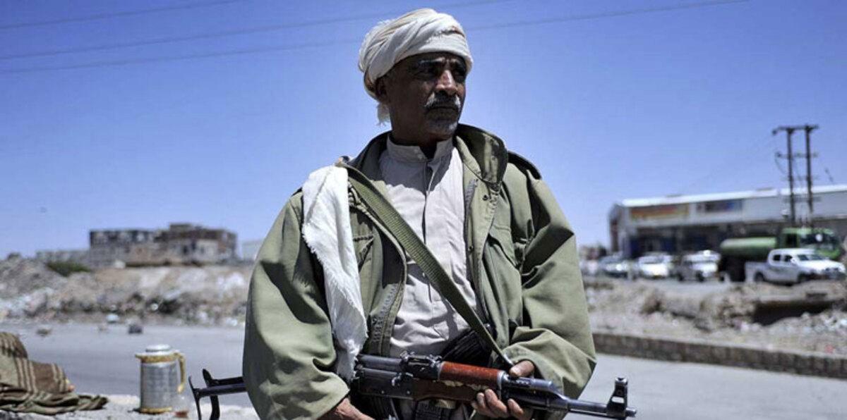 المقاومة الشعبية تقتل 9 حوثيين بكمينين وسط اليمن