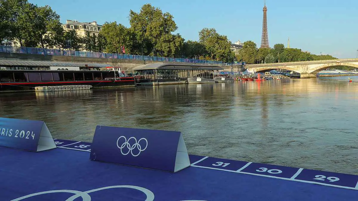 أولمبياد باريس.. إقامة منافسات الترايثلون بعد اجتياز مياه السين اختبار الجودة