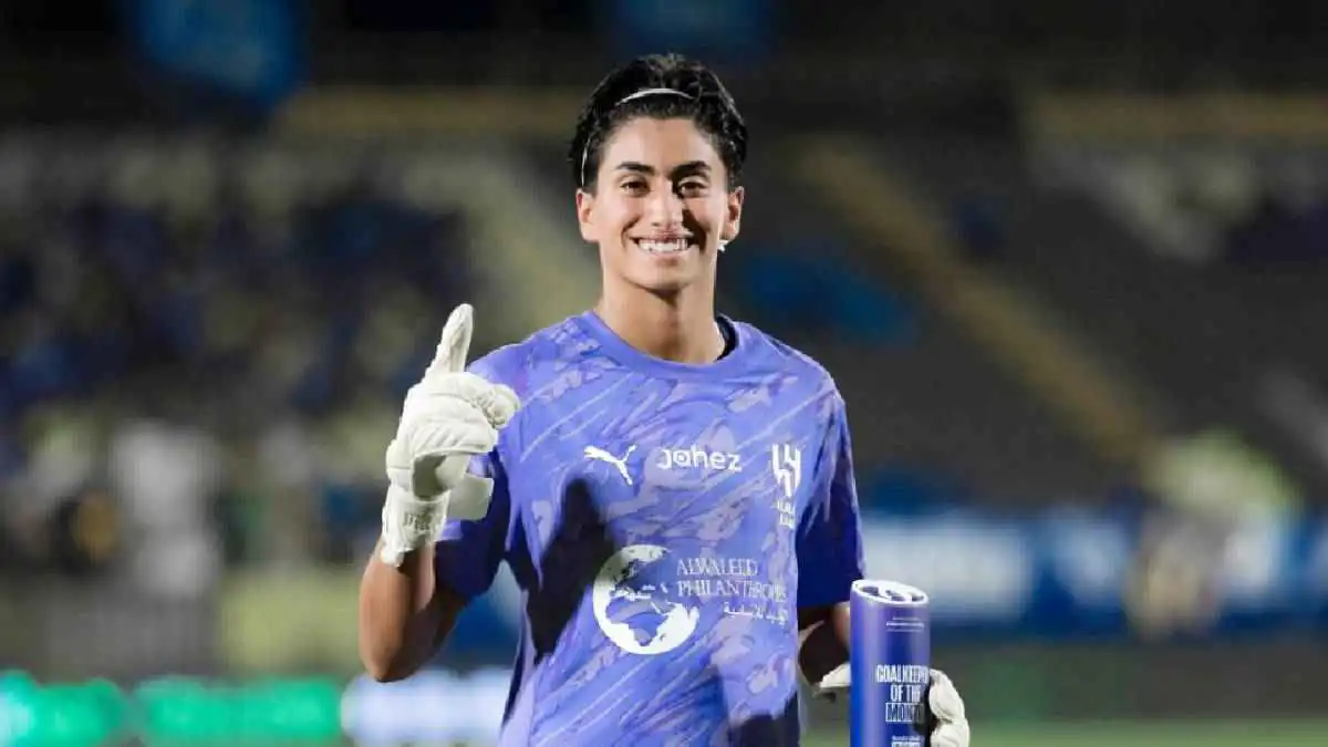 نجمة الهلال ليلى القحطاني تقلد رونالدو على منصة "جوي أوردز" (فيديو)